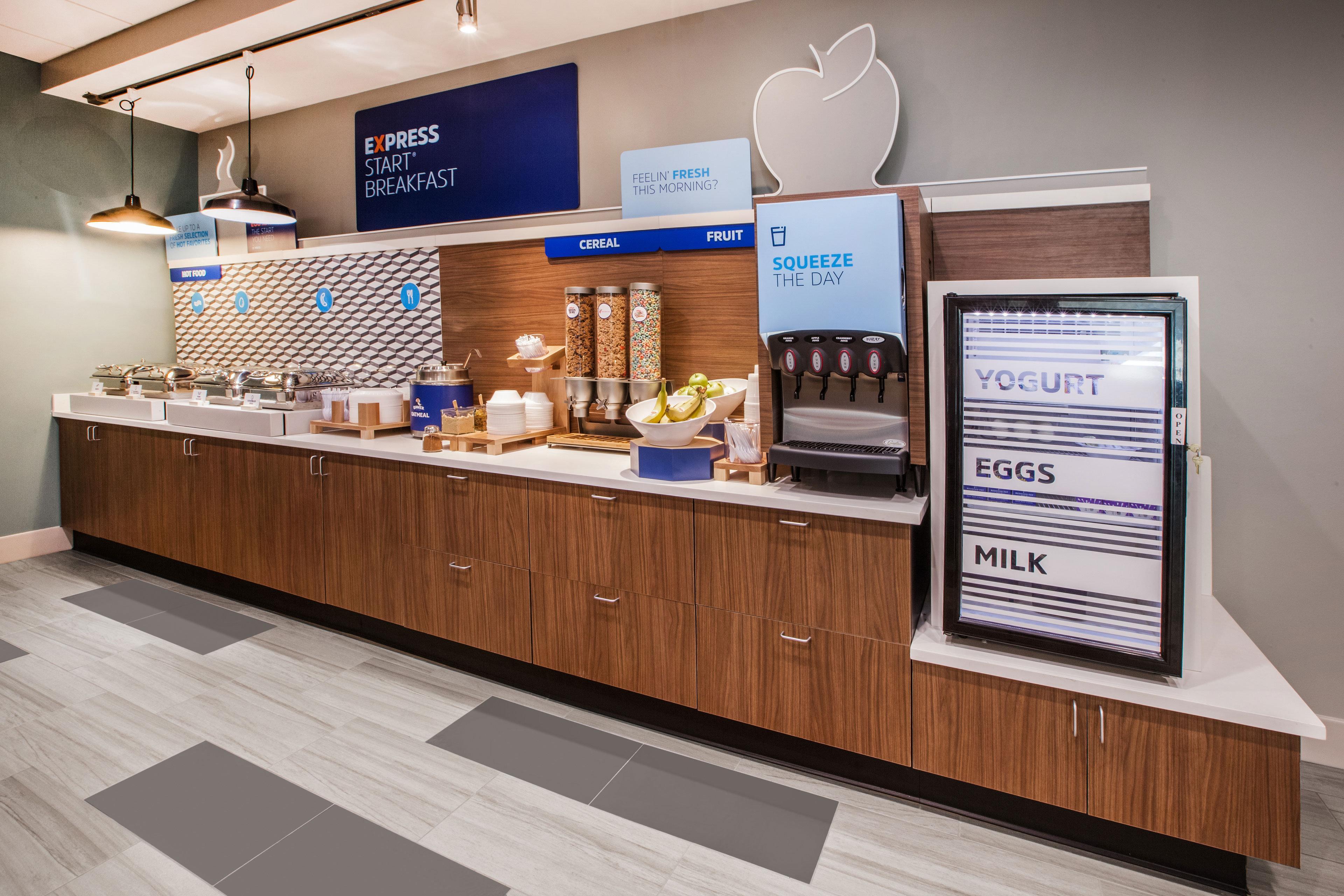 Holiday Inn Express & Suites Terrace By Ihg Екстериор снимка