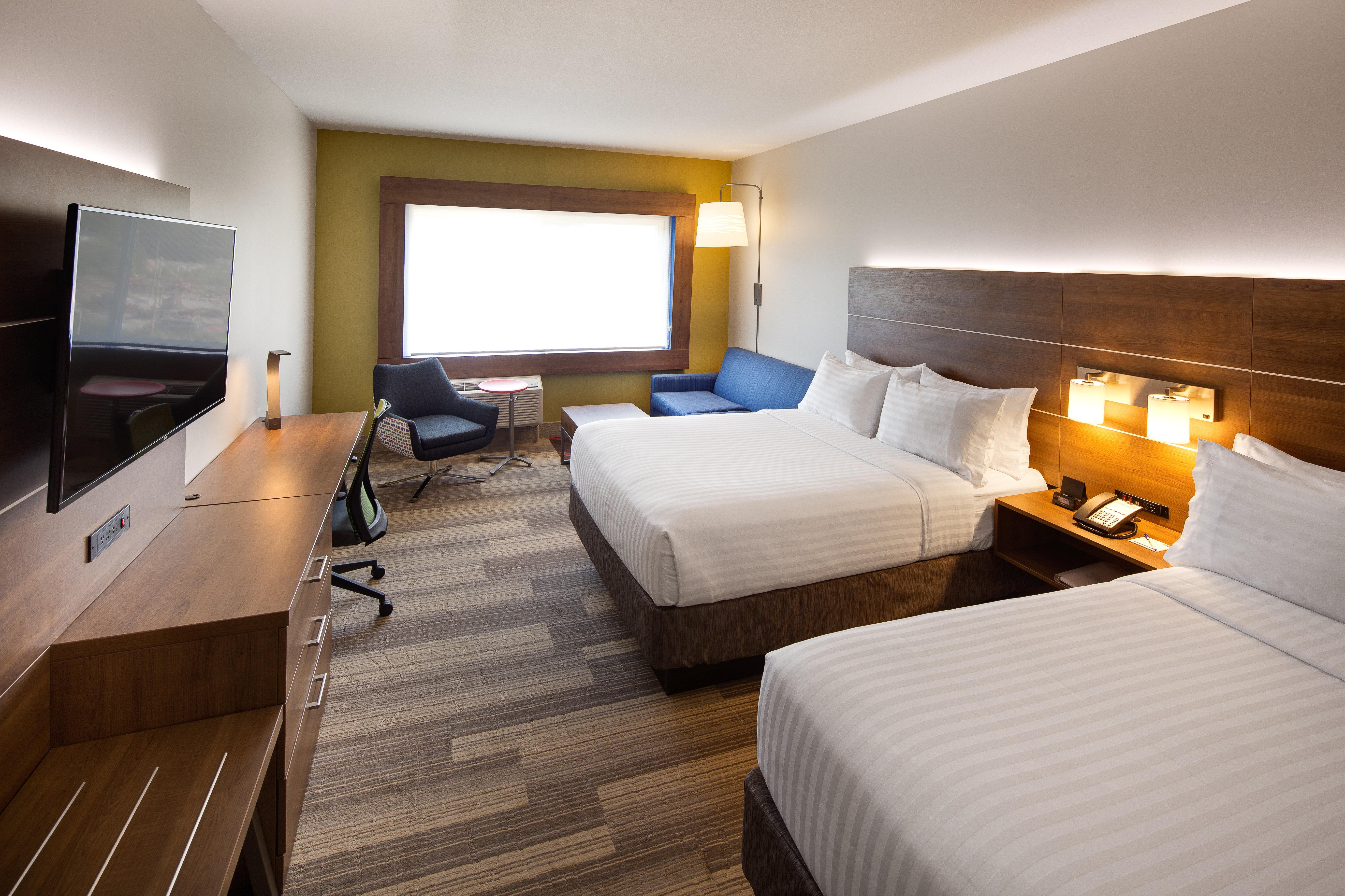 Holiday Inn Express & Suites Terrace By Ihg Екстериор снимка