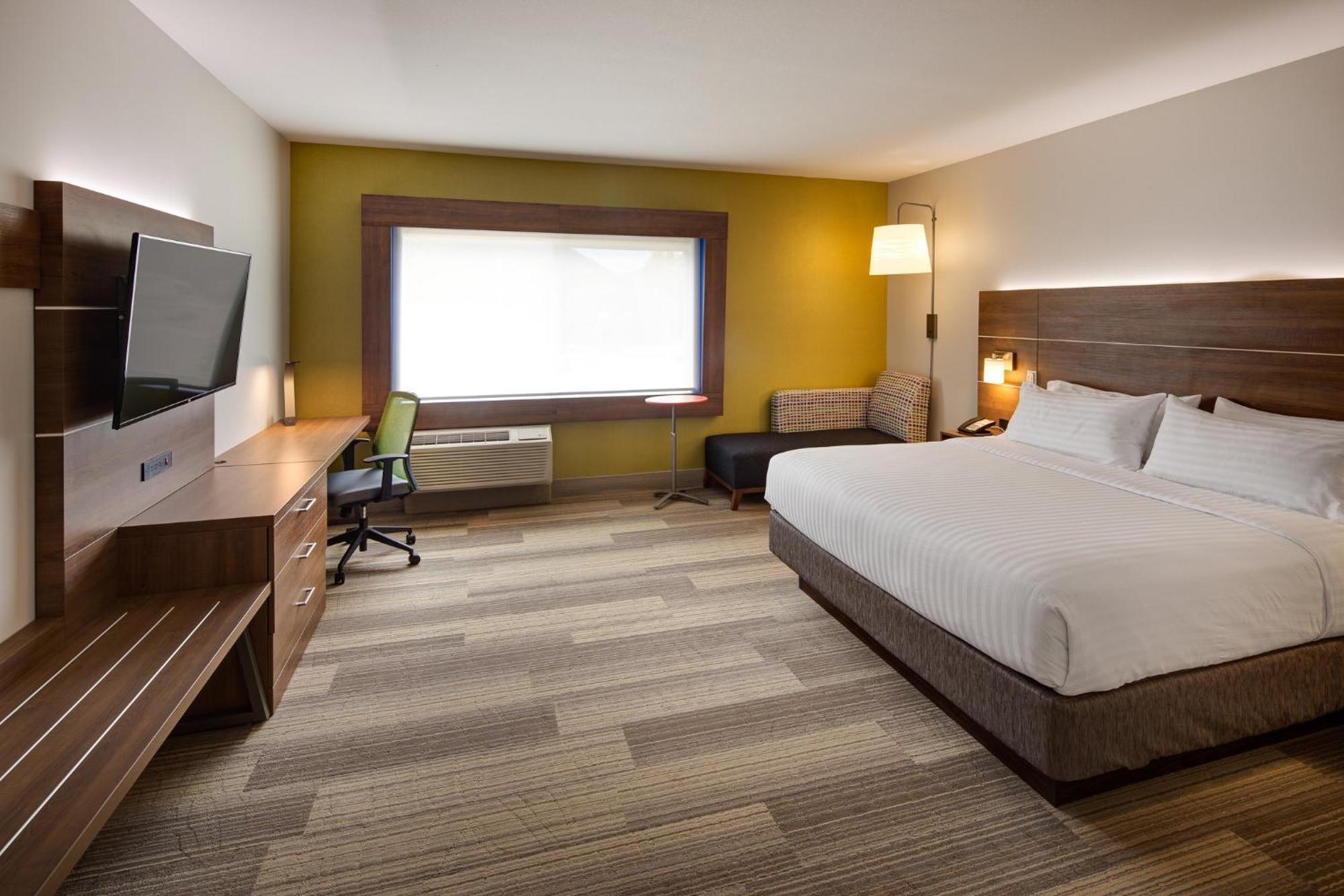 Holiday Inn Express & Suites Terrace By Ihg Екстериор снимка